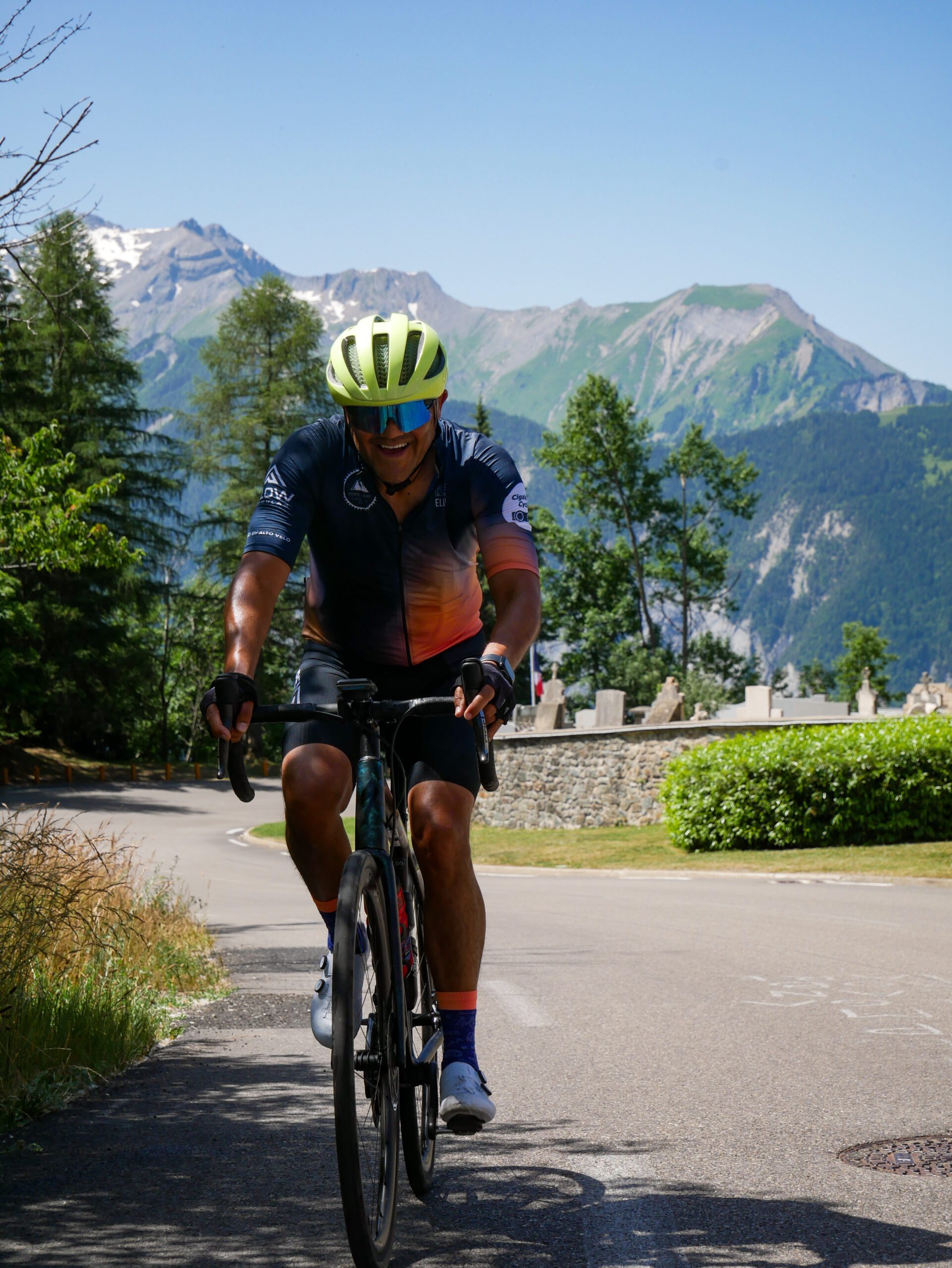 Climbing the Alpe D'Huez 